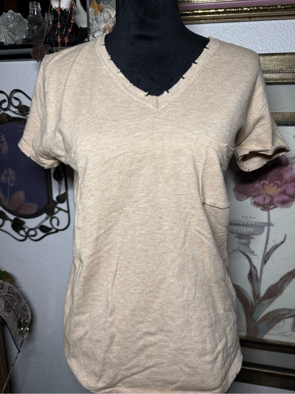 POL Beige Distressed V-Neck Pocket Knit Sweater Tee •Size L•